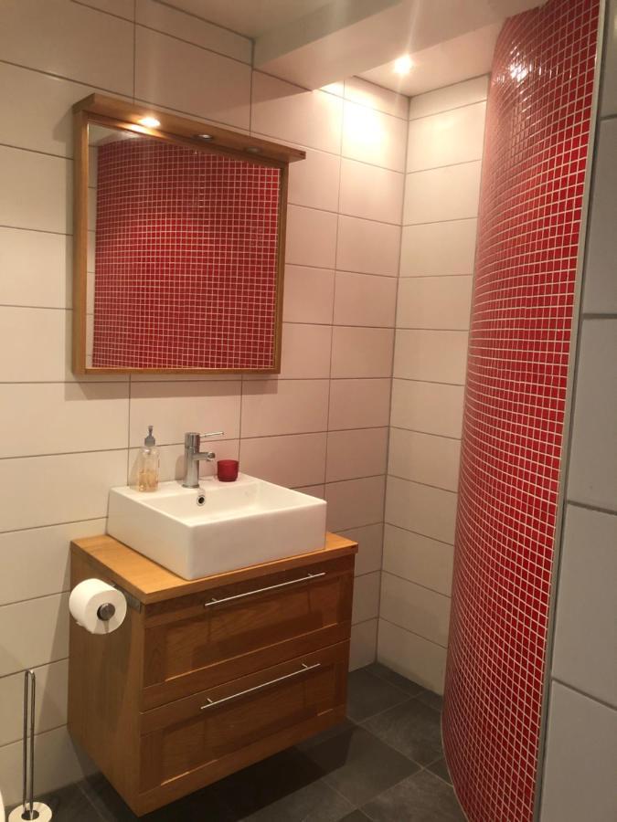Fridfullt Boende Pa Lantgard Med Underbar Utsikt Malmö Extérieur photo